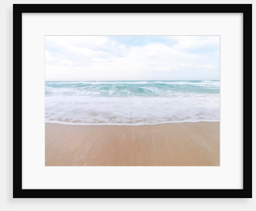 Calm beach by Assaf Frank